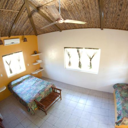Surf Sanctuary Hotel El Limon Bagian luar foto